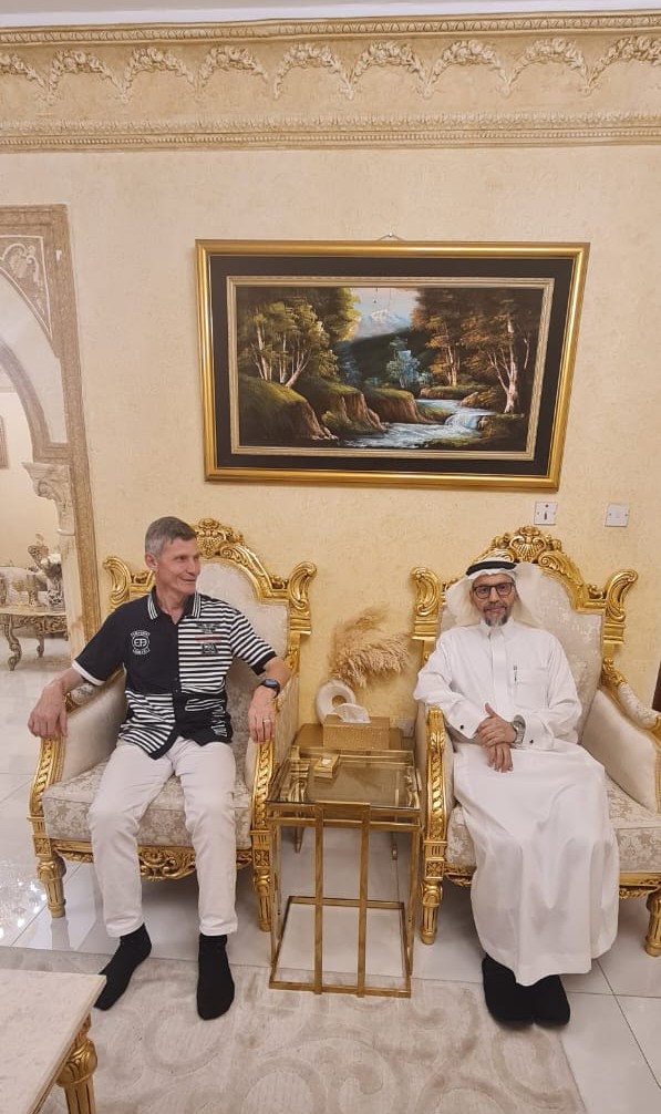 Dr. Mahmoud Shaaban honors Najran Specialized Hospital for peace and sustainable development excellence