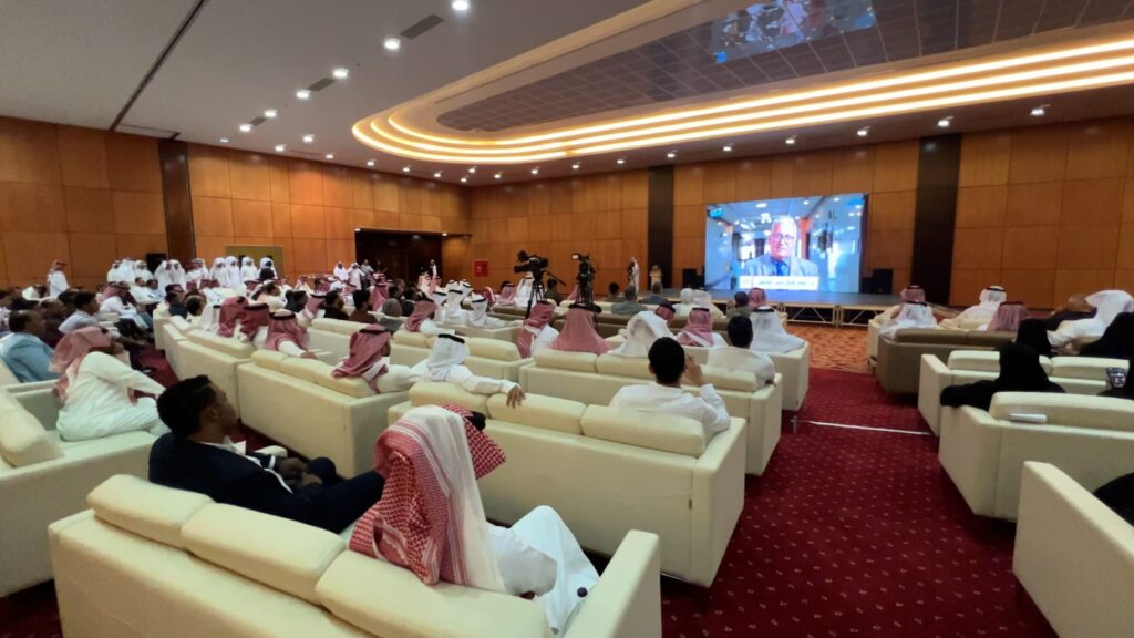 Dr. Mahmoud Shaaban honors Najran Specialized Hospital for peace and sustainable development excellence