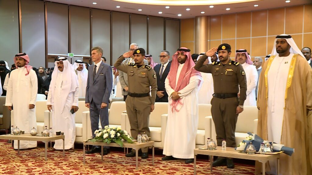 Dr. Mahmoud Shaaban honors Najran Specialized Hospital for peace and sustainable development excellence